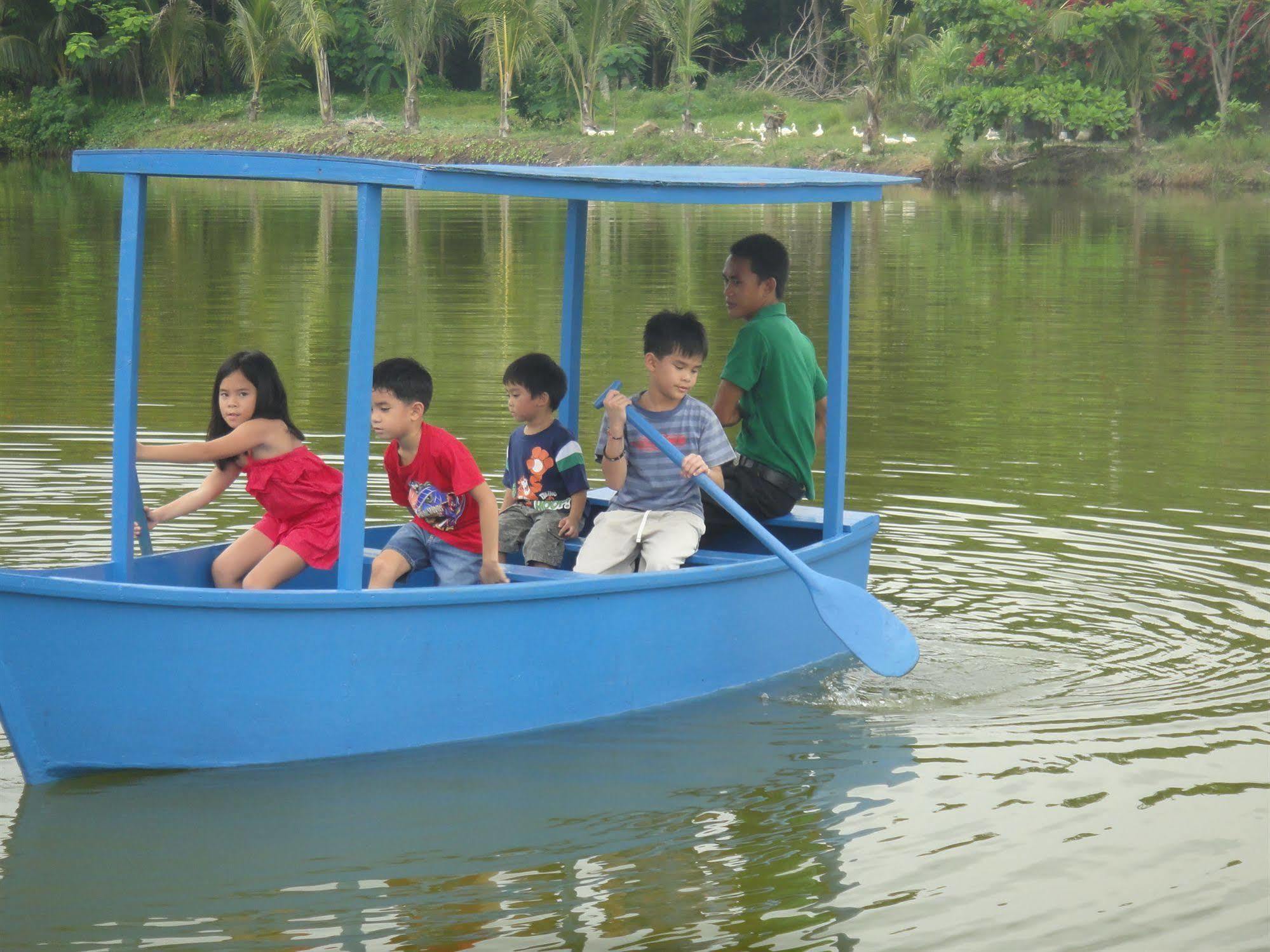 San Antonio Resort Roxas City Eksteriør billede